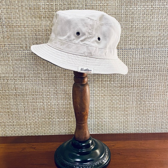 🌟HP🌟VTG 2000s New Unisex Levi Strauss Signature Olive/Khaki Reversible Bucke… - Picture 4 of 12